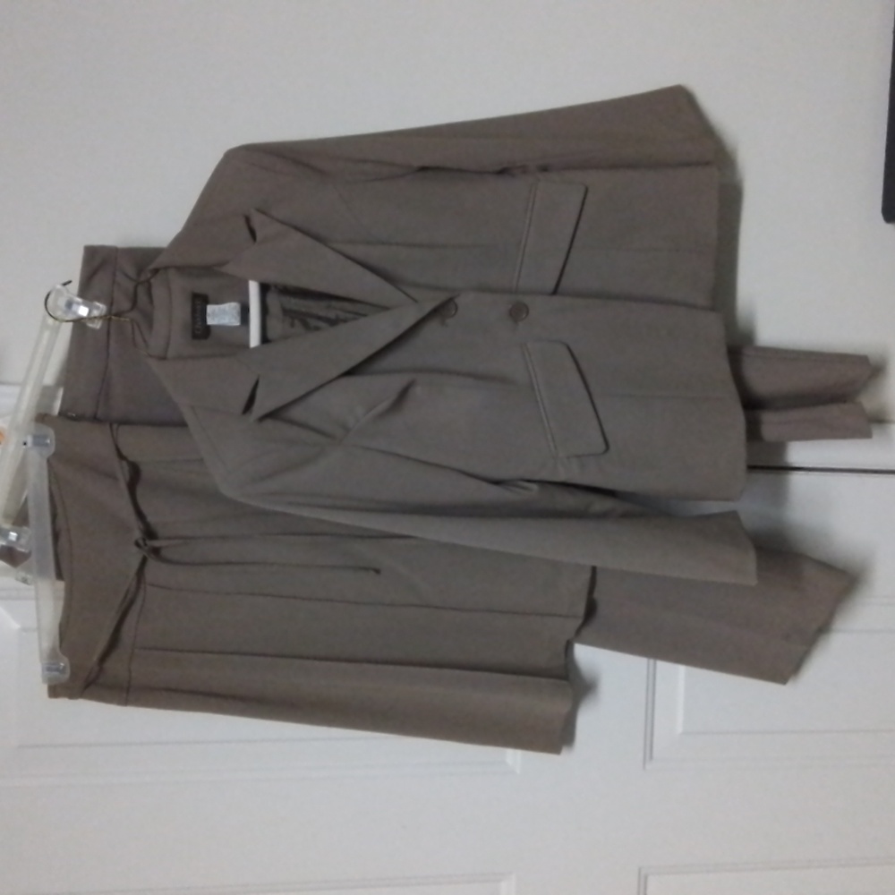3 piece Chadwicks Suit